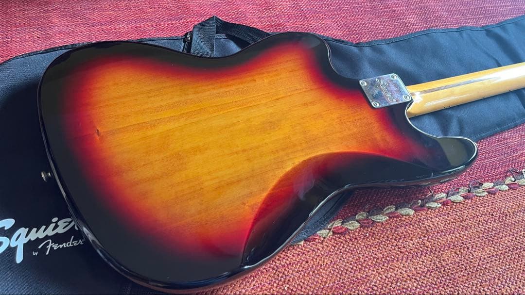 ギター Squier by Fender Classic Vibe Bass Vi