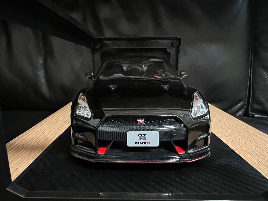 ignition model Nissan GT-R ブラック