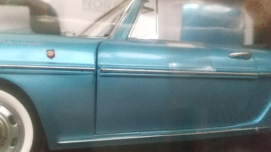 NOREV 1/18 Renault Caravelle 1964 ミニカー