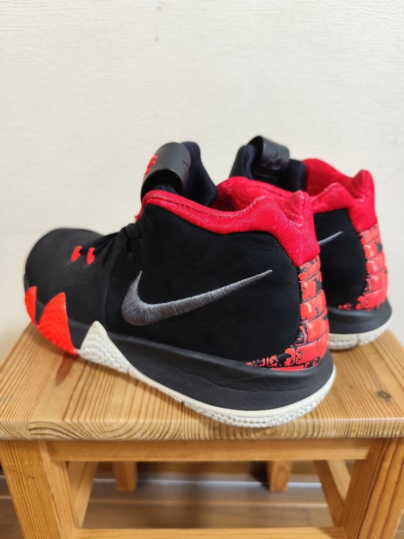 Nike Kyrie 4 ナイキ カイリー4　27.5cm　カイリー・アービング
