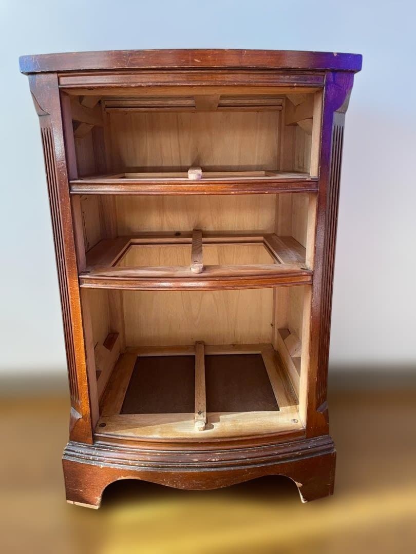 米軍放出品 1966年製 Maddox Table Co. ボウフロントチェスト