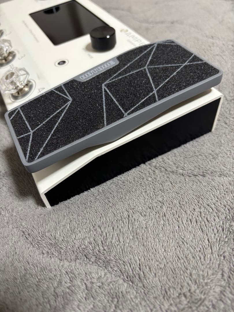 Hotone Ampero II ギターエフェクター