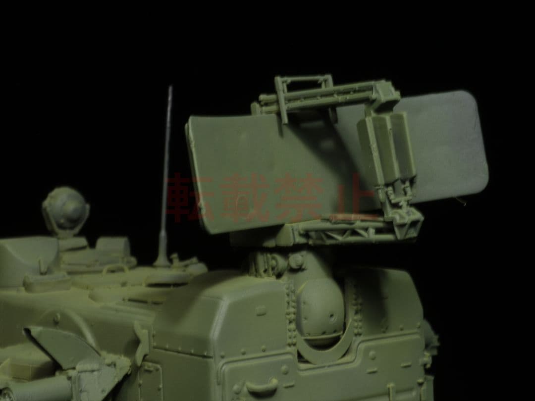 完成品 1/35 ロシア軍 2S6M 自走式対空砲 プラモデル パンダホビー
