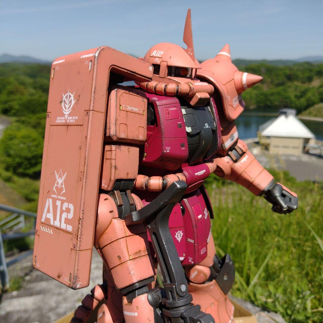 メガサイズ　MS-06S シャア専用ザクⅡ　塗装済完成品　1/48　ガンプラ