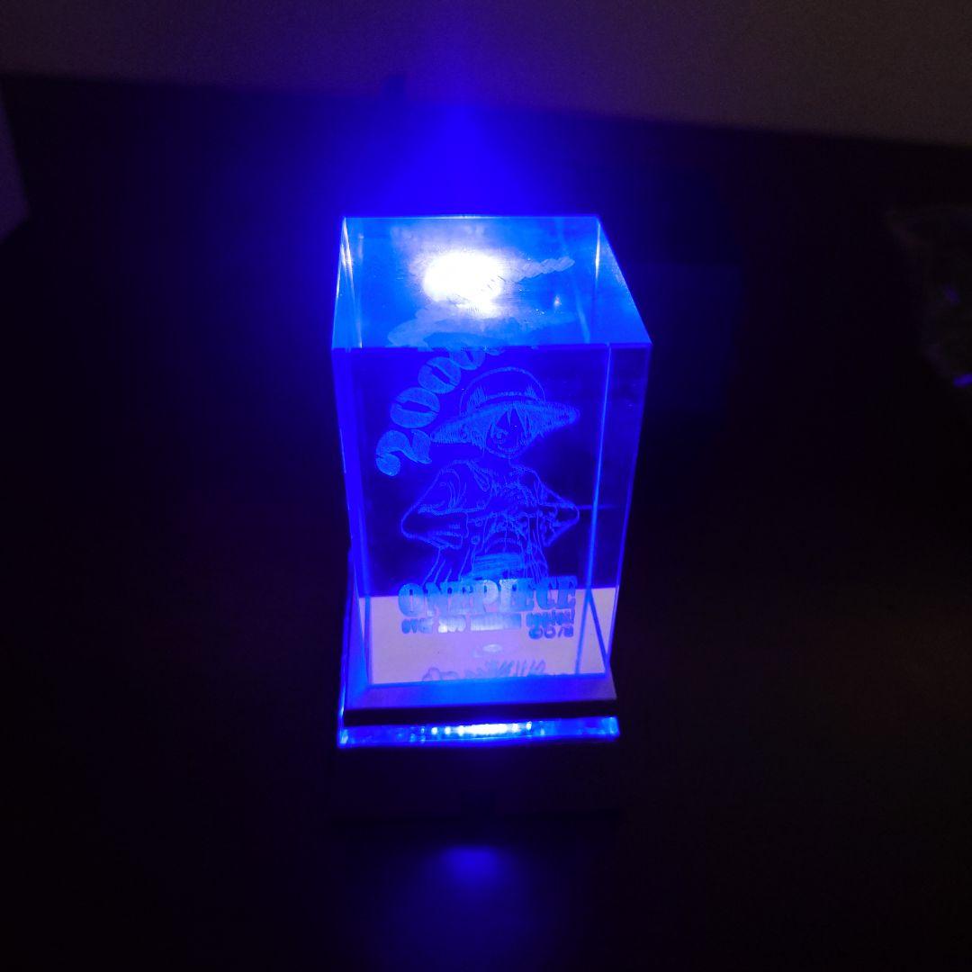 ワンピース　ジャンプ懸賞限定　ルフィの秘宝　2億　クリスタルオブジェ