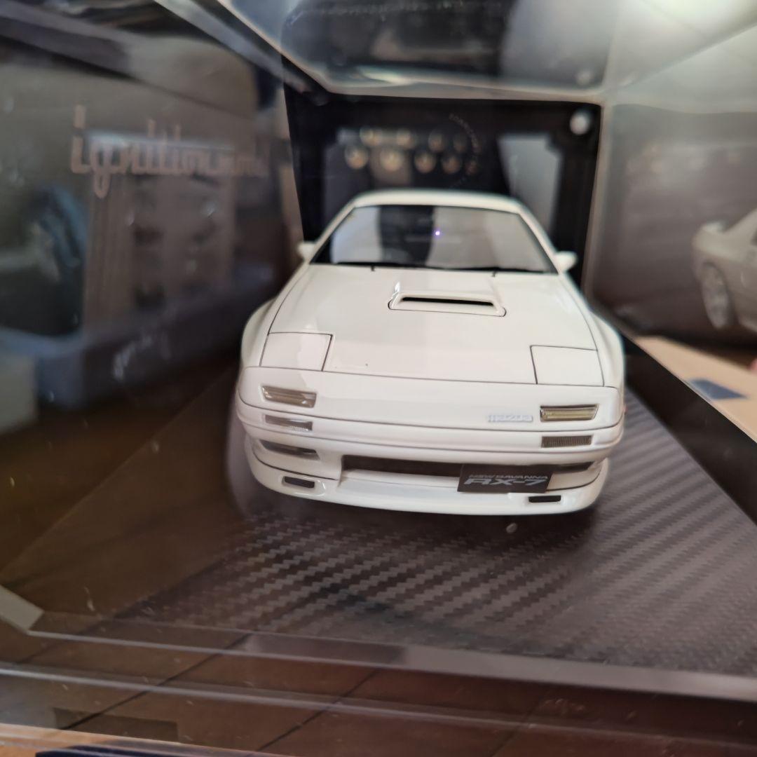 1/18ミニカー