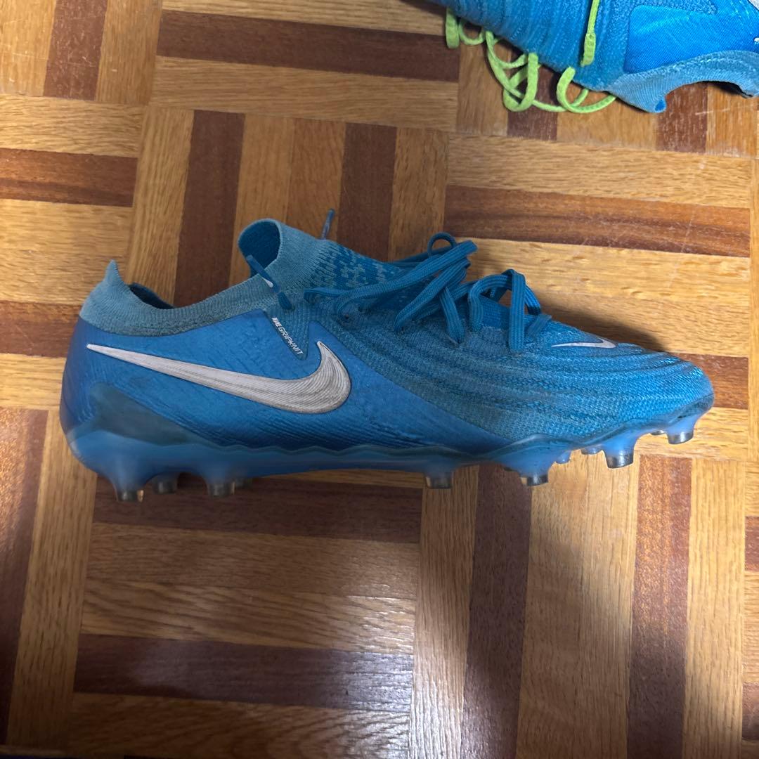 NIKEファントム