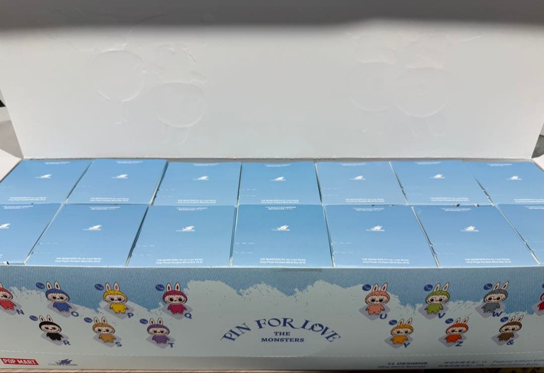 【未開封】正規品 ラブブ PIN FOR LOVE ぬいぐるみペンダント5ピース