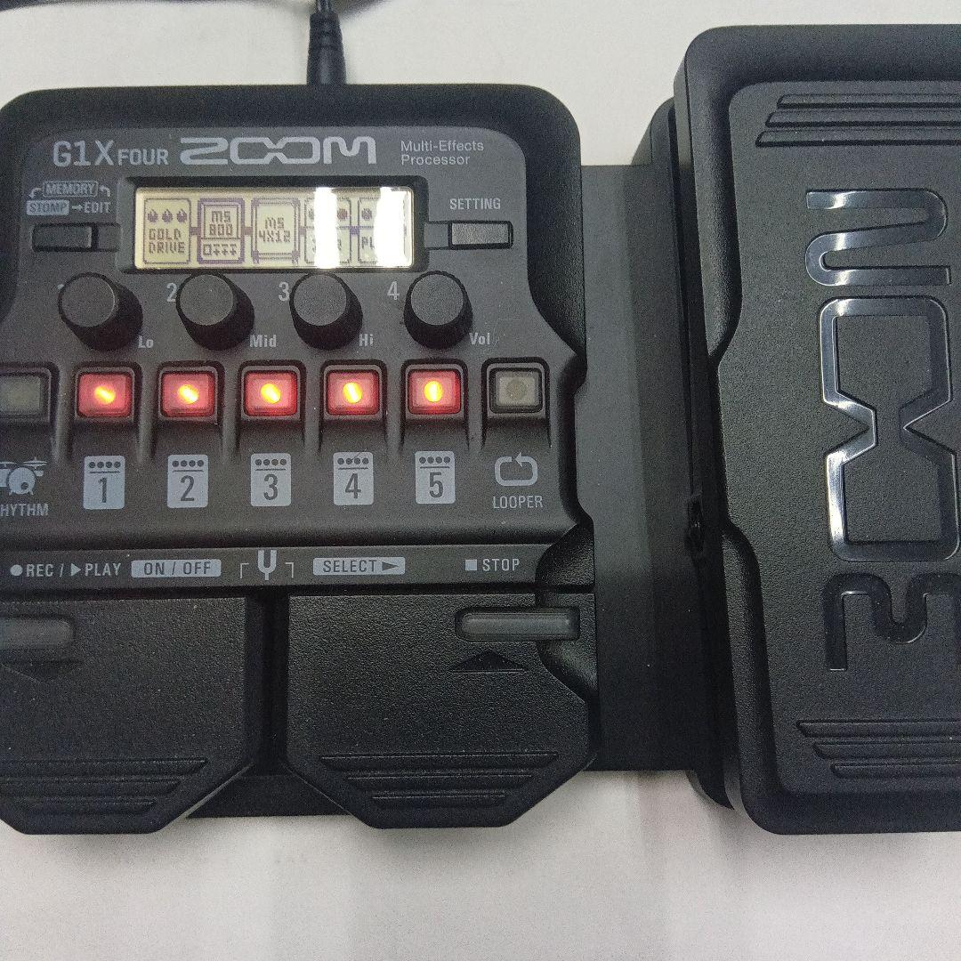 zoom G1X FOURです