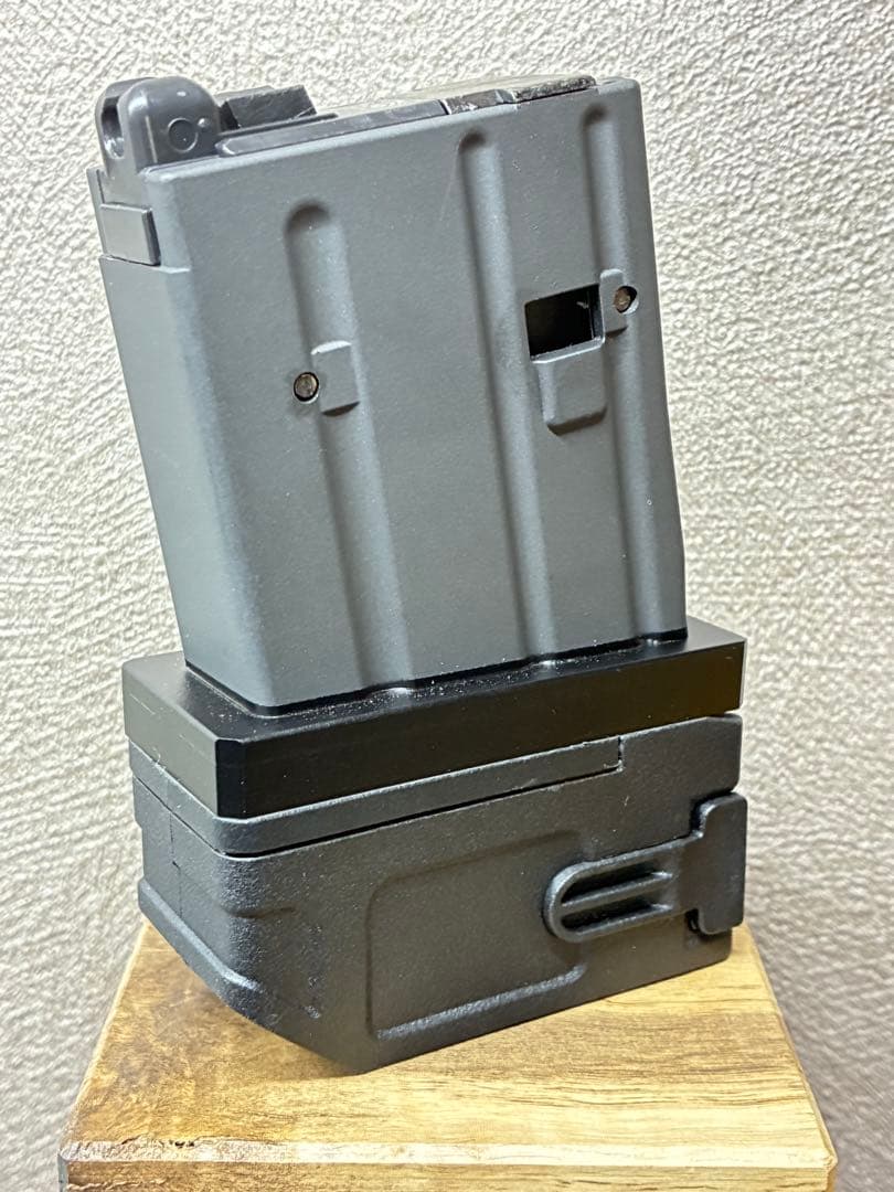 R7-41 東京マルイ GBB M4 マガジンアダプター 外部ソース仕様