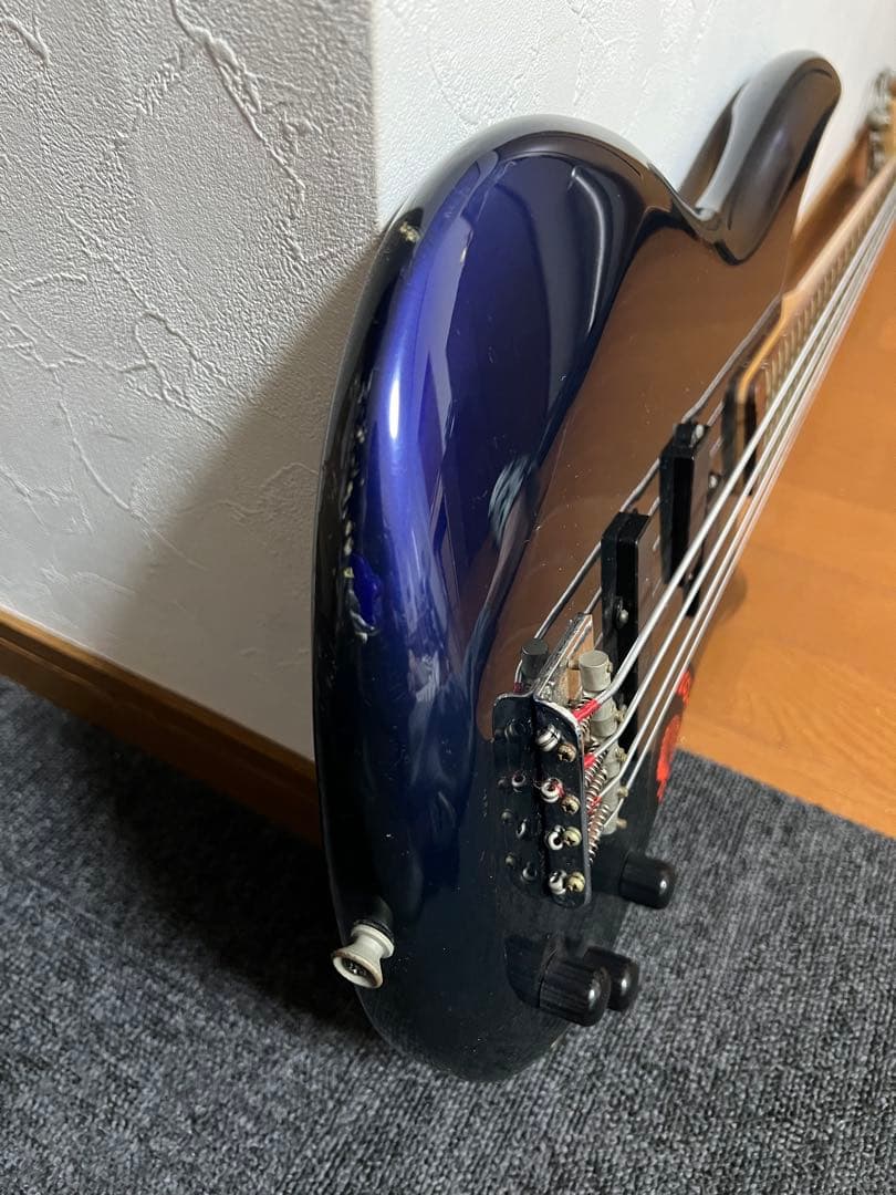 Ibanez エレキベース ケース付き