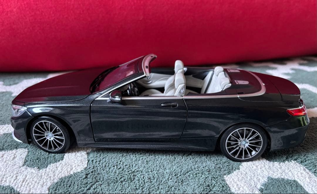 ノレブ 1/18 メルセデス ベンツ Sクラス カブリオレ 黒 ミニカー