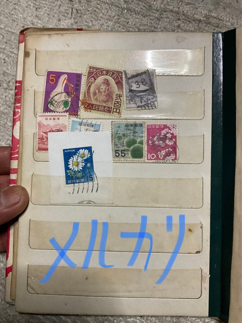 使用済み外国切手／157枚程。日本の切手も少々。【古い時代の切手ばかりです】。