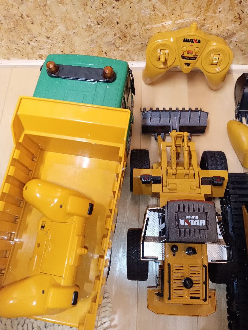 建設作業車　ラジコン