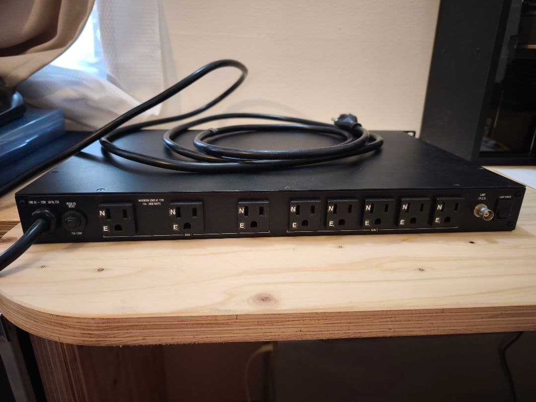 FURMAN ファーマン PL-8C パワ－コンディショナー LED付き 電源