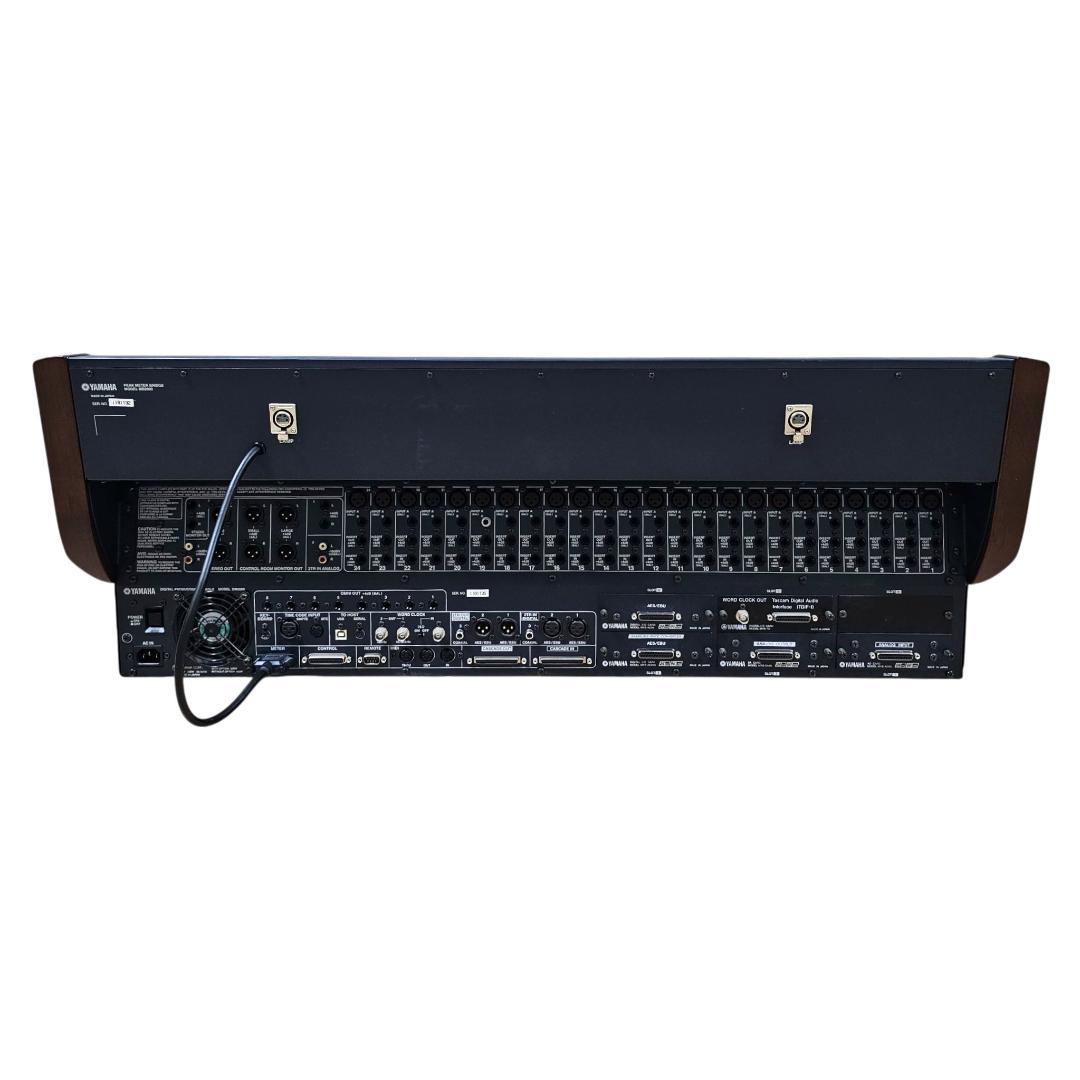 現状品 YAMAHA DM2000 デジタルミキサー MB2000付き ヤマハ