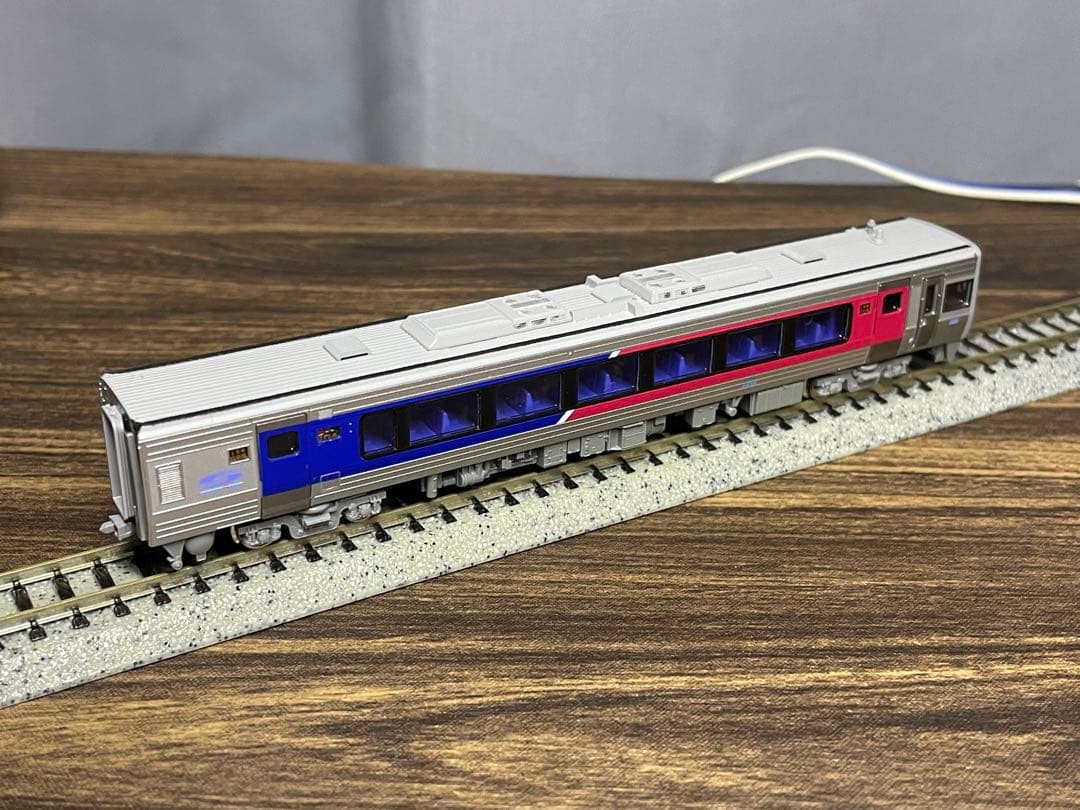 KATO N2000系 2458号車(量産先行車) 10-1628バラし
