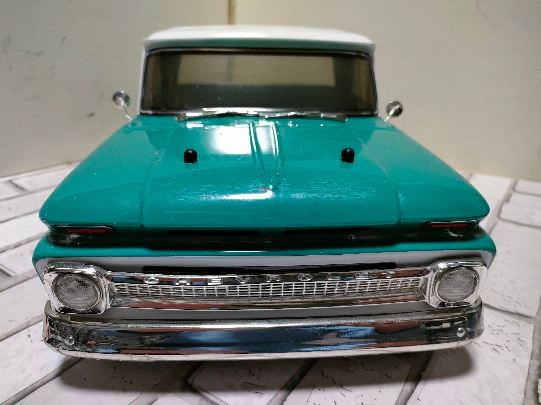 人気アイテム！京商1/10 4WD 1966 シボレー C10