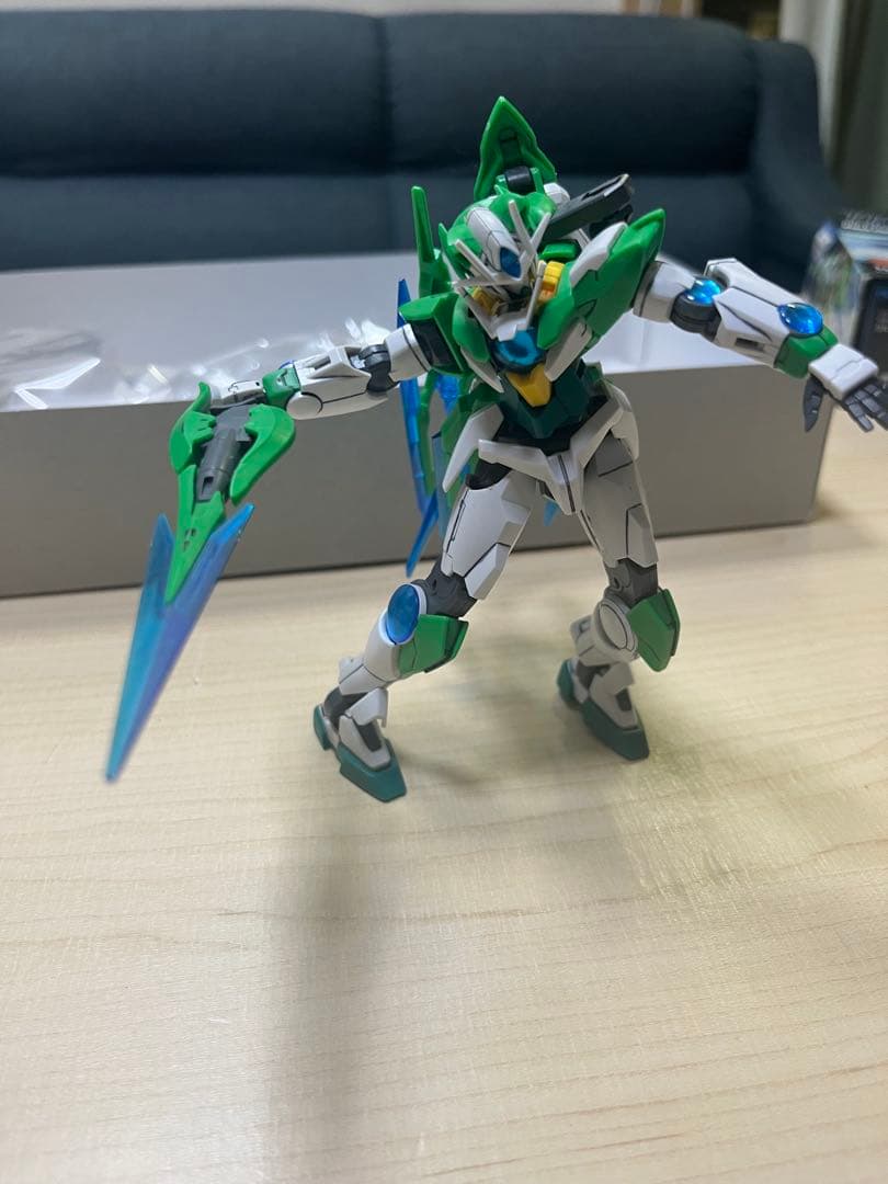 HGBF 1/144 ガンダムダブルオーシアクアンタ　現状品