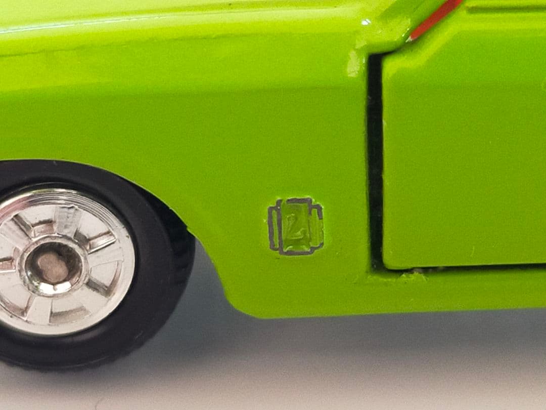 希少 ブタケツ 1Fホイール 黒箱 トミカ ローレル 2000 SGX 日本製