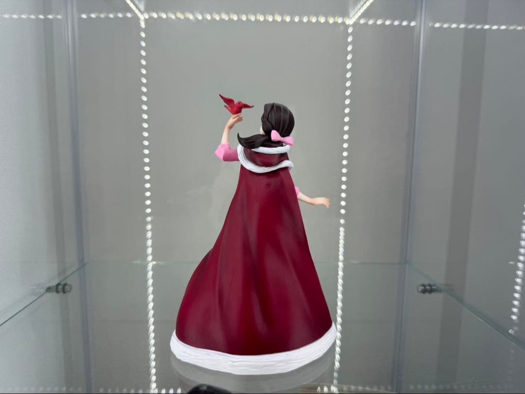 ディズニー 100周年 A賞フィギュア シンデレラ城 happyくじ　ベル　野獣