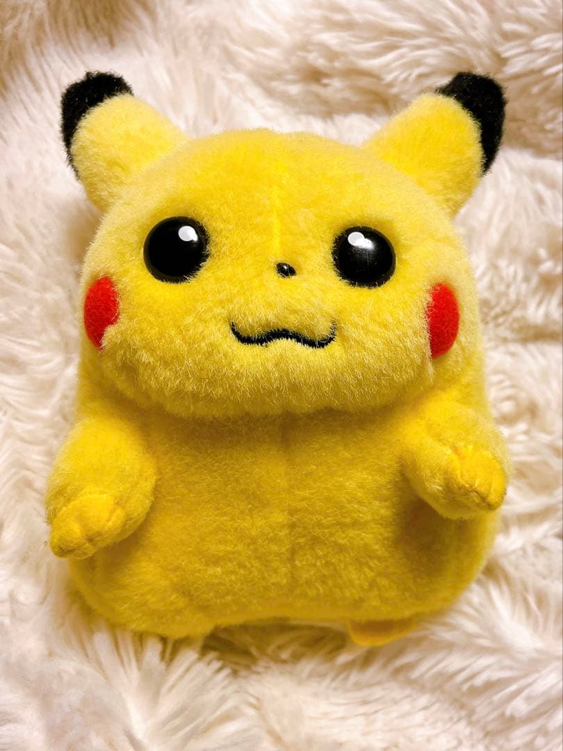 TOMY ピカチュウ 初期　ぬいぐるみ