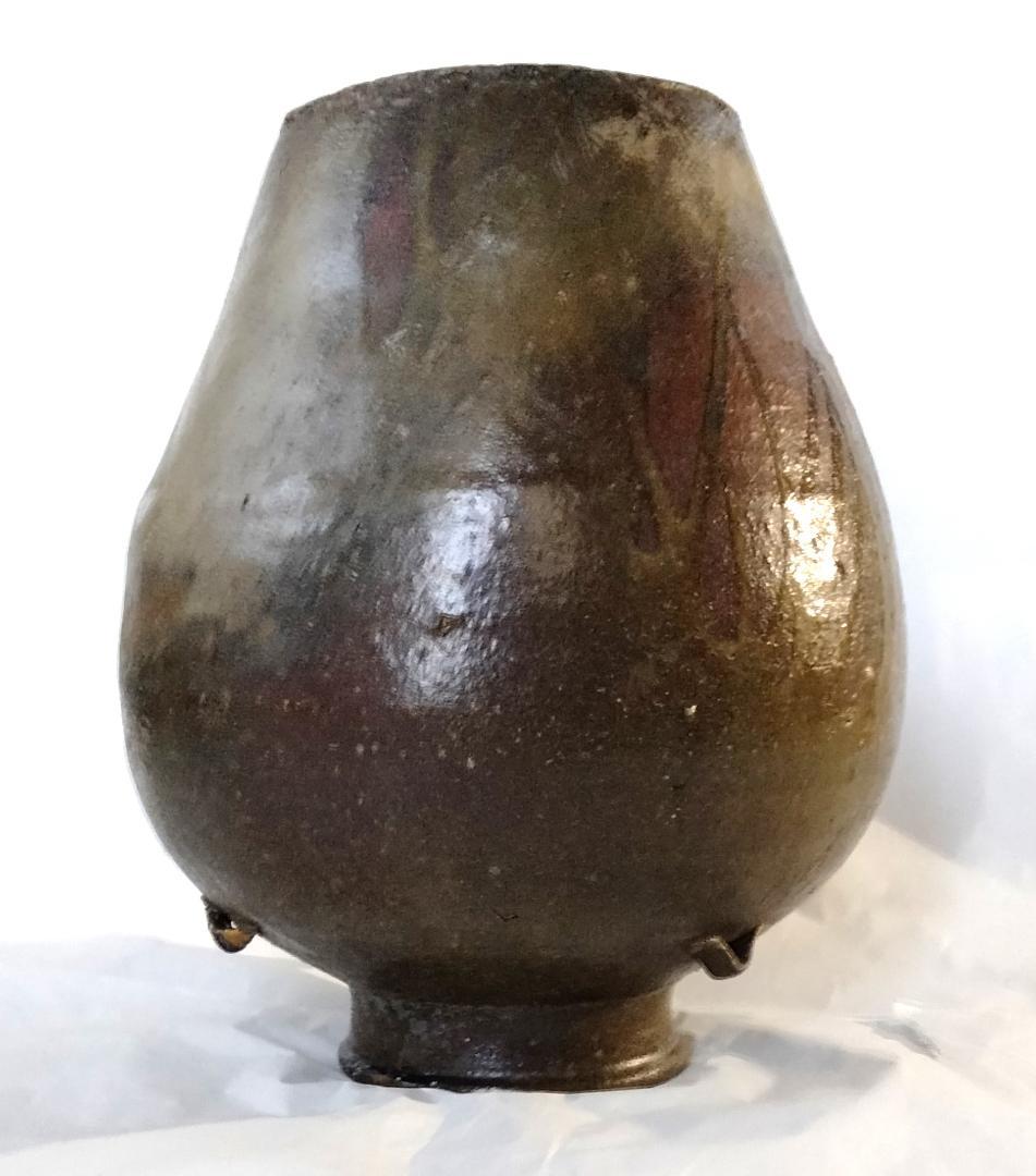壺 三耳 モスグリーンと黒の釉薬雨垂れ 骨董 Ag-235