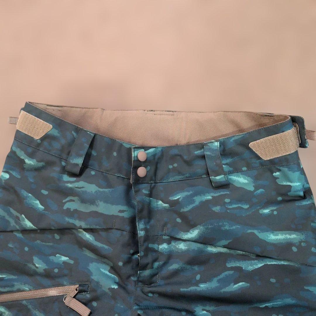 patagonia スノーボードパンツ　キッズボーイズ XL 青系迷彩