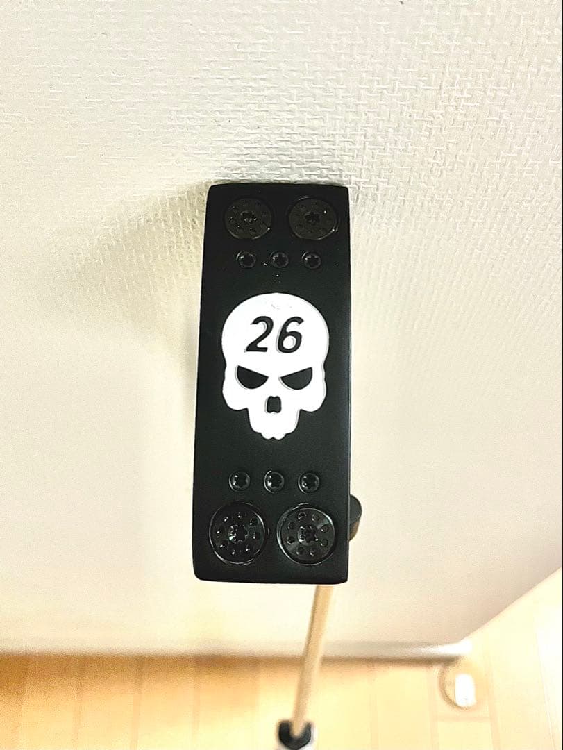 中尺パター☆幅広ピン型☆アームロックに最適☆短く握ってカウンターバランスも良い☆