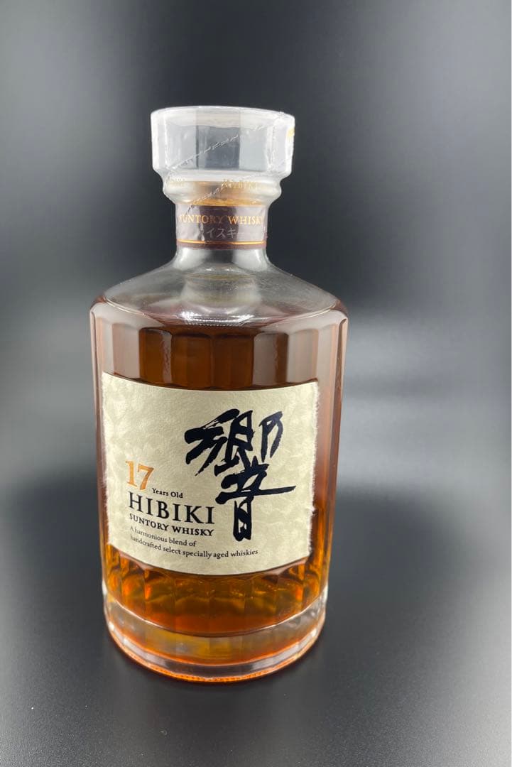 サントリー 響 17年 700ml ①