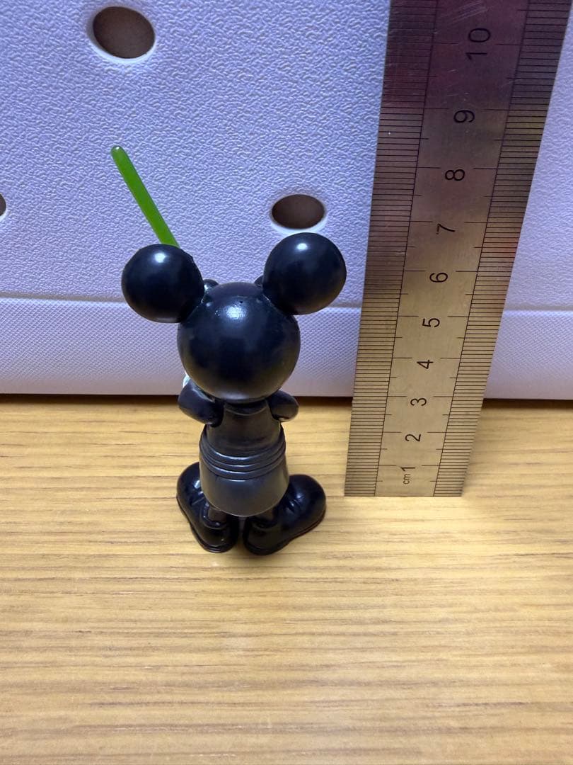 スターウォーズ　ディズニーフィギュア