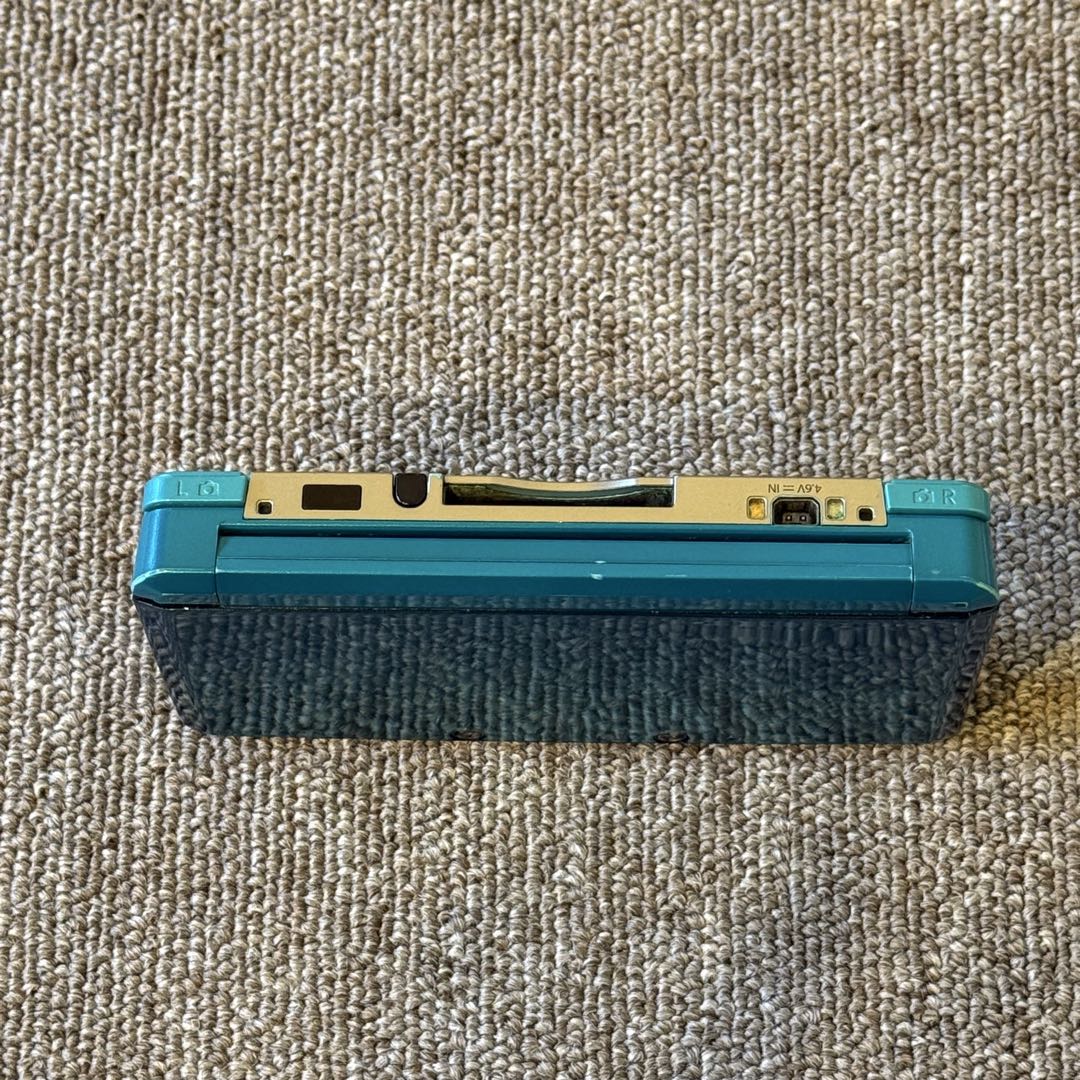 ニンテンドー3DS アクアブルー