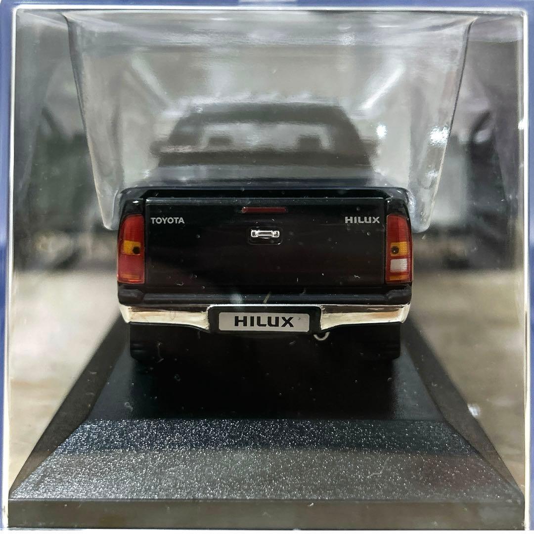 海外ディーラー限定 1/43 ミニチャンプス トヨタ 2006 ハイラックス