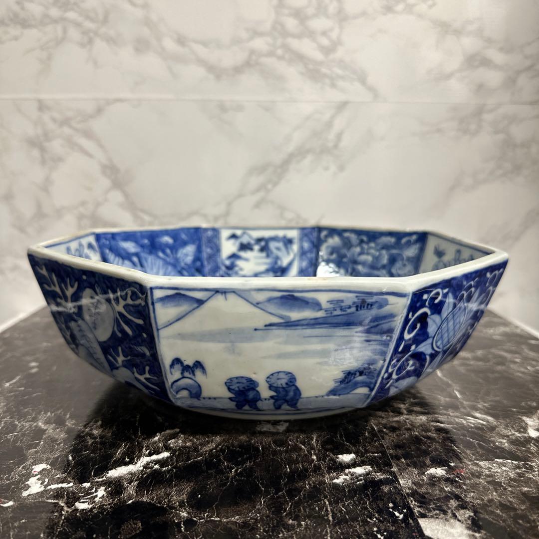 伊万里、八角、染め付け、大深鉢、箱付き。