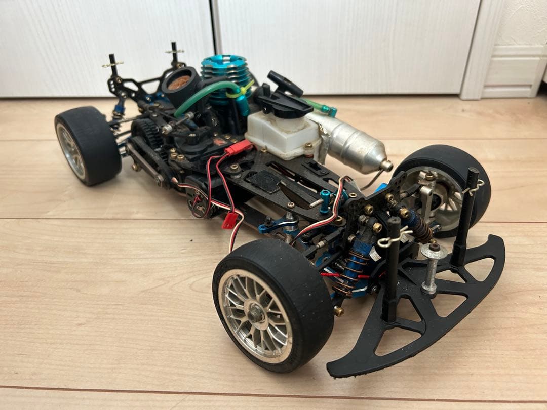 エンジンラジコン　ジャンク　2台セット