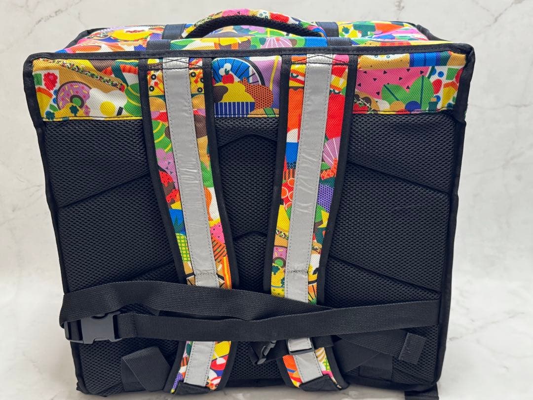 UberEATS バッグ 海外限定モデルアーティスト メラニー（Melanie)