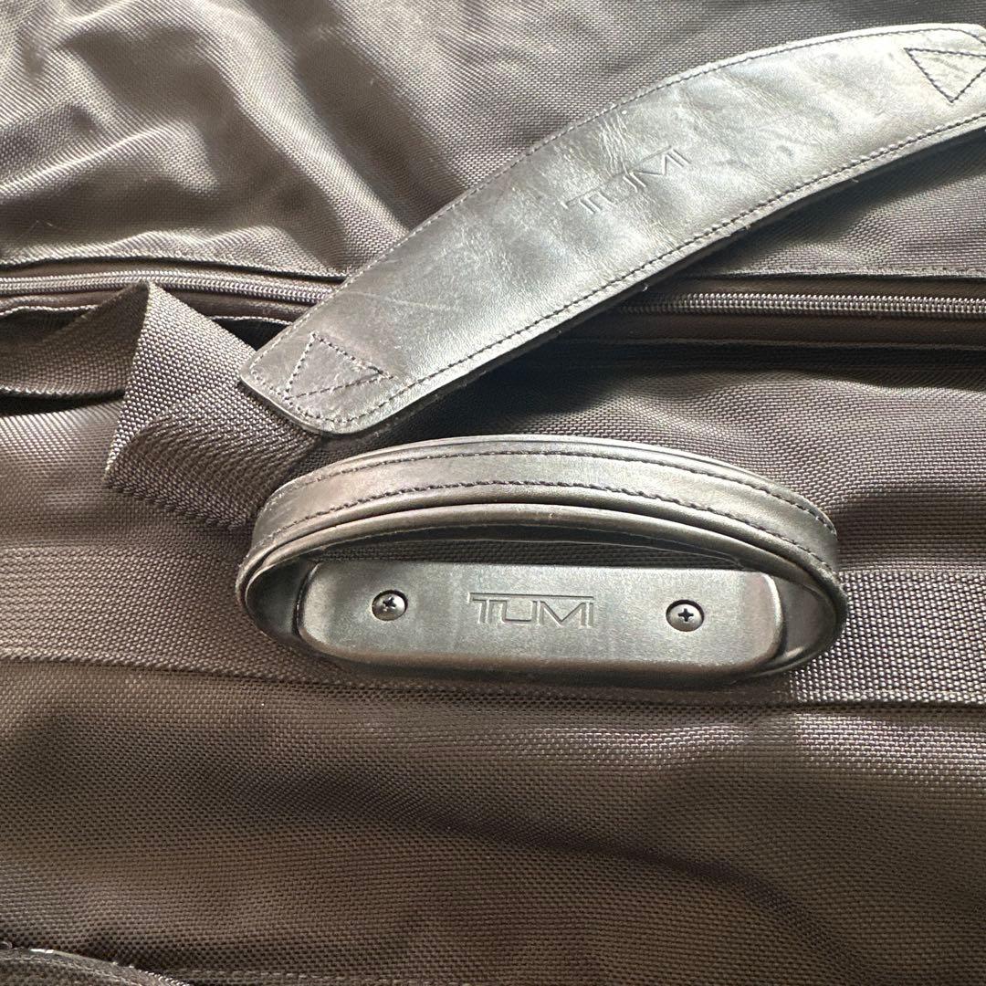TUMI ガーメントケース