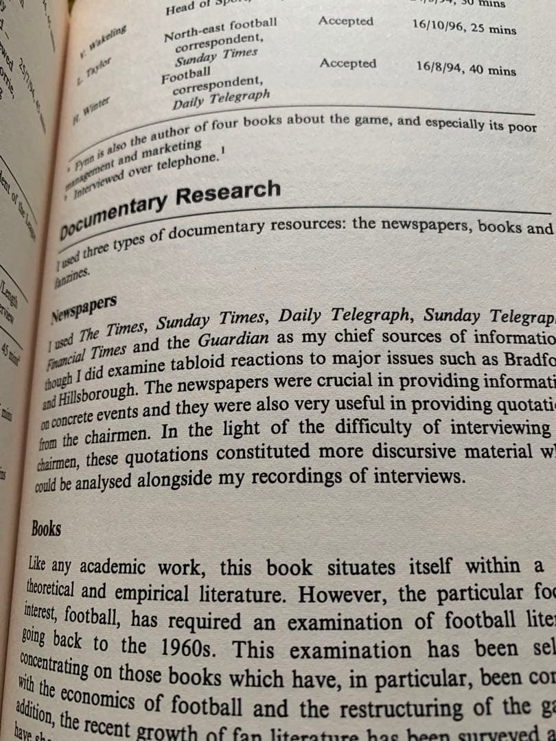 学術書・英国サッカーの変容＂TheEnd of theTerraces＂