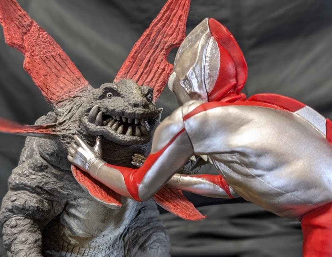 ウルトラマンａタイプ＆ガボラ（ＣＣＰ）1/6特撮シリーズソフビ２体セット