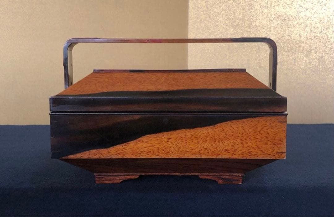 《R》黒柿内朱 手付 四方菓子器 食籠 喰篭 飾り金具 260126く1