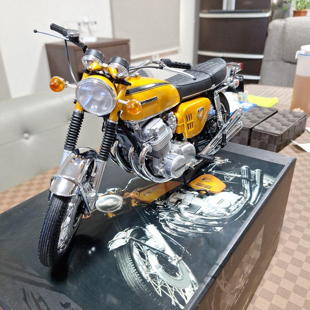 MinichampsCB750、6分の1新品未使用です
