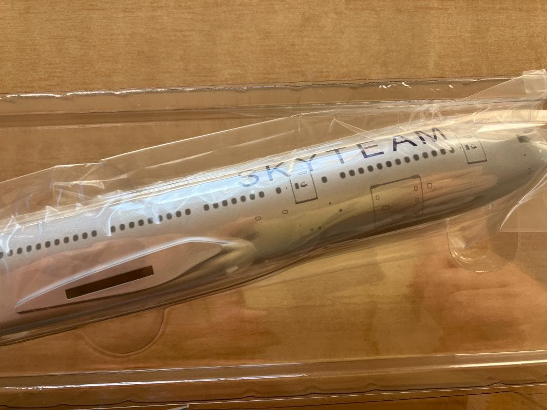 スカイチーム　飛行機模型　B777-200LR　1/200　　　　つ