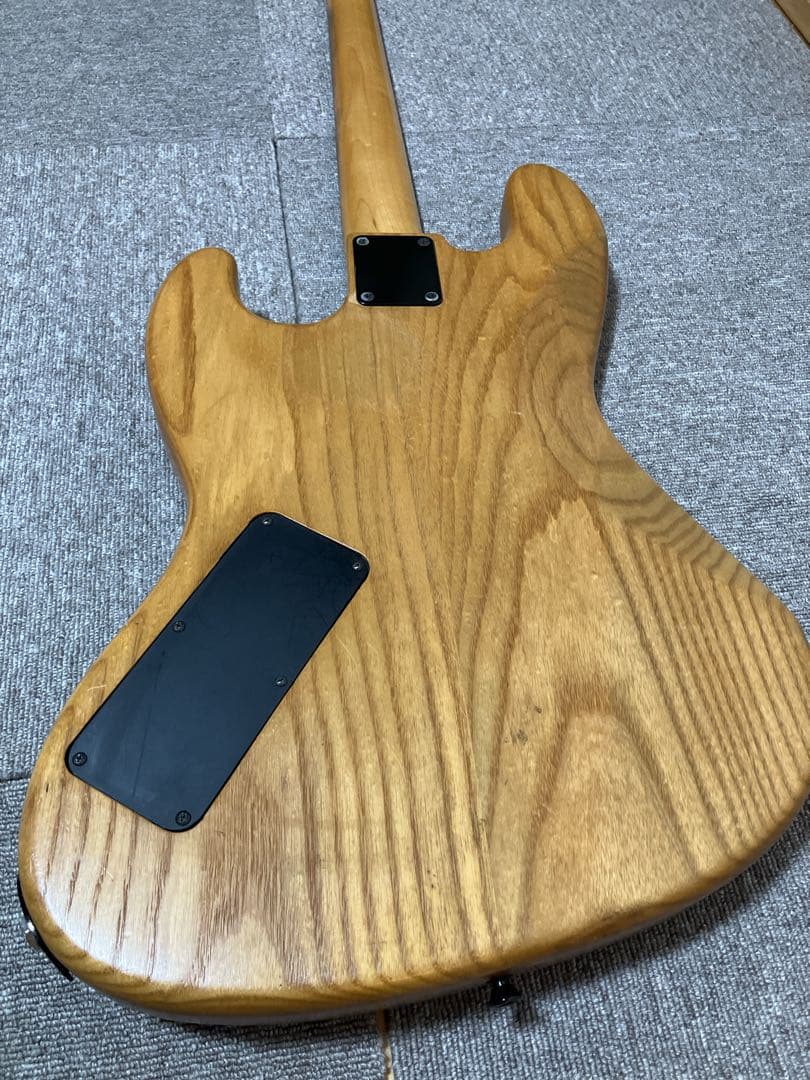 エレキベース アクティブ/パッシブ切替　バルトリーニ Bartolini TBT