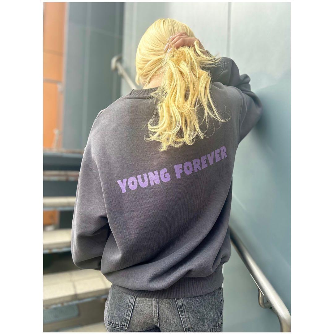 【新品未開封】1995 Sweat Shirt Ｌ　zmillenial