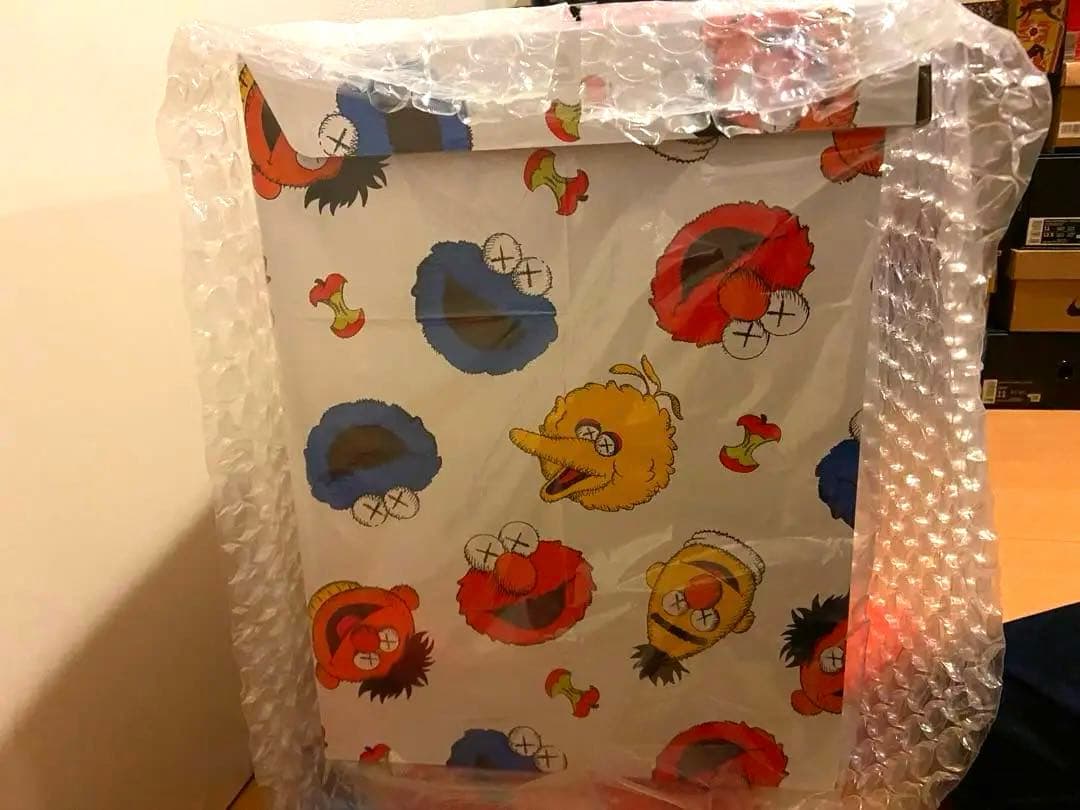 ぬいぐるみ KAWS Sesame Street Uniqlo Plush Toy