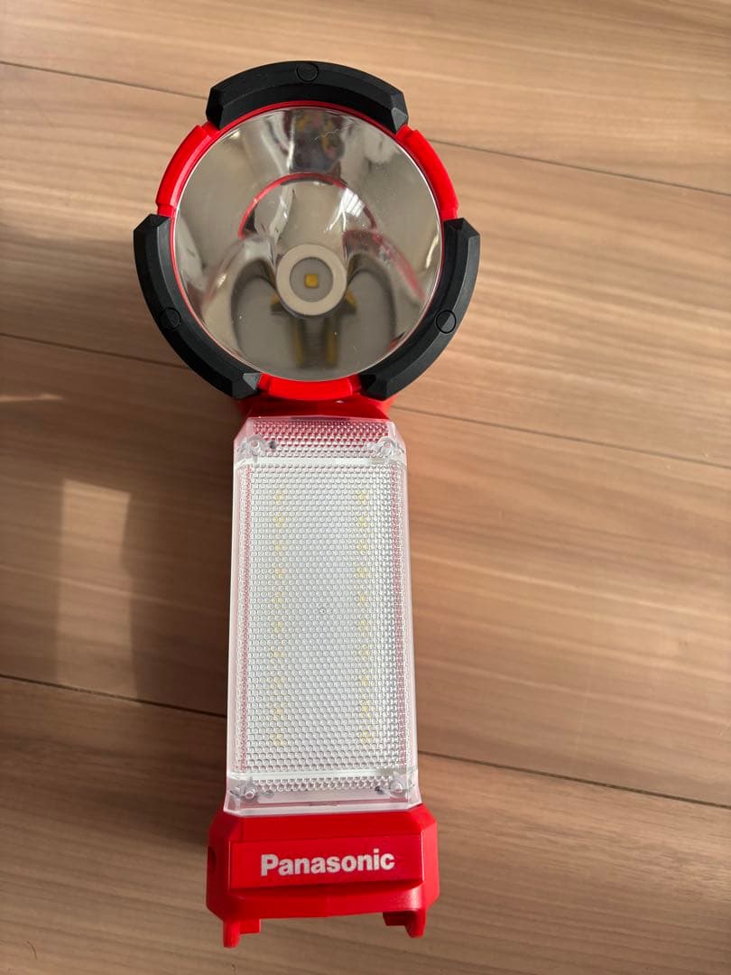 充電　LEDスポットライト