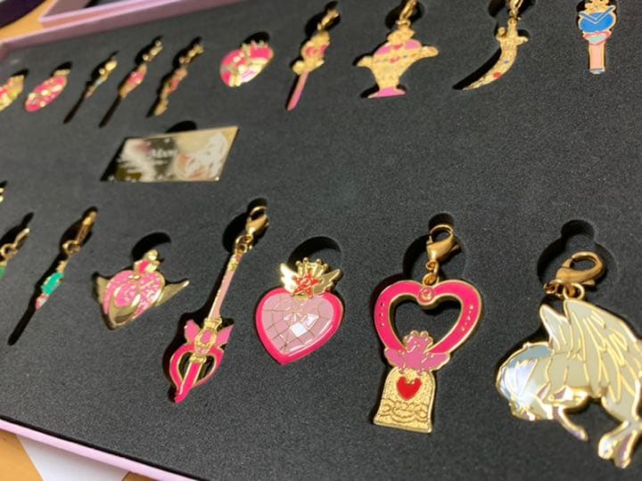 【レア】　セーラームーン　ピン　チャーム　フルムーンセット　　変身ブローチ