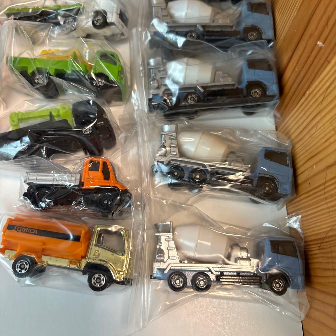 2336.トミカミニカーセット 60台まとめ売り