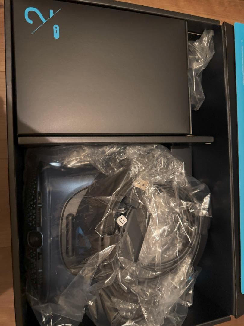 VIVE COSMOS VRヘッドセット コントローラー付き