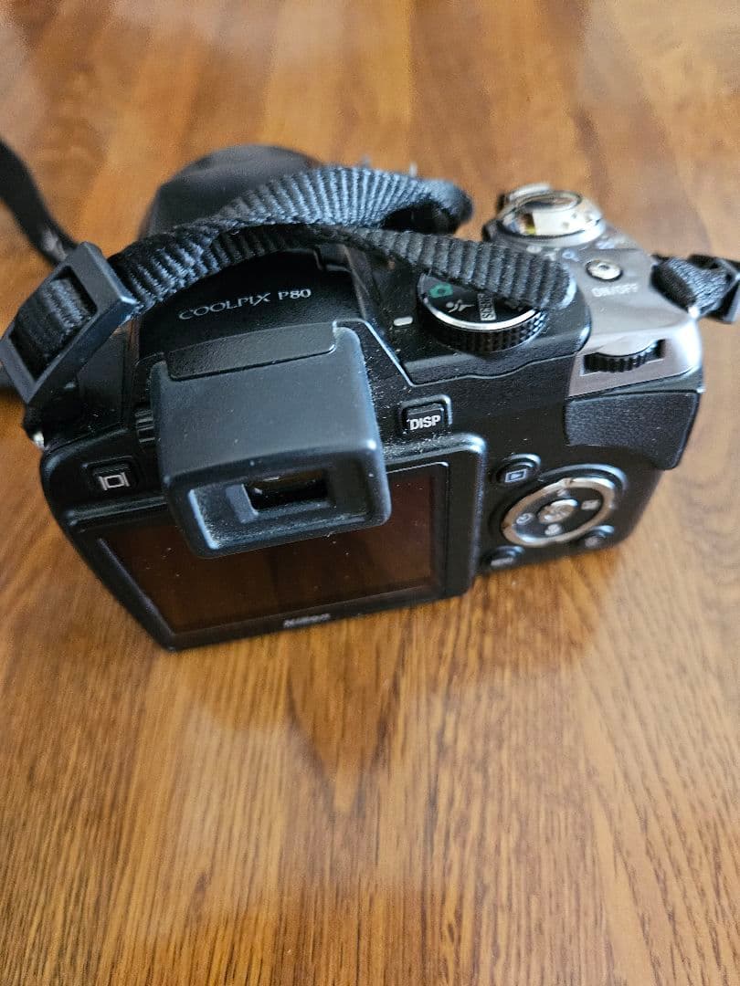 NikonCOOL PIX P80のデジタル一眼レフカメラです。